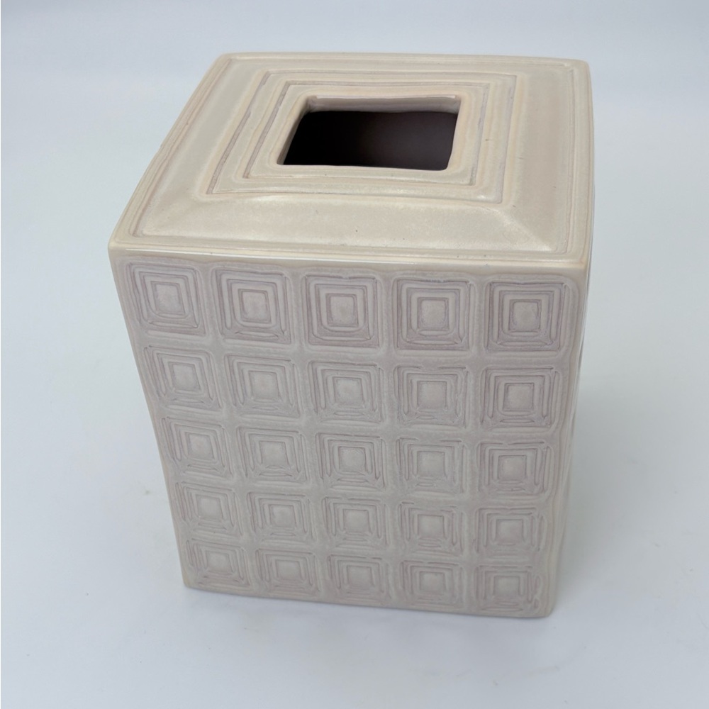 Geometric Gray and Cream Tissue Box Cover